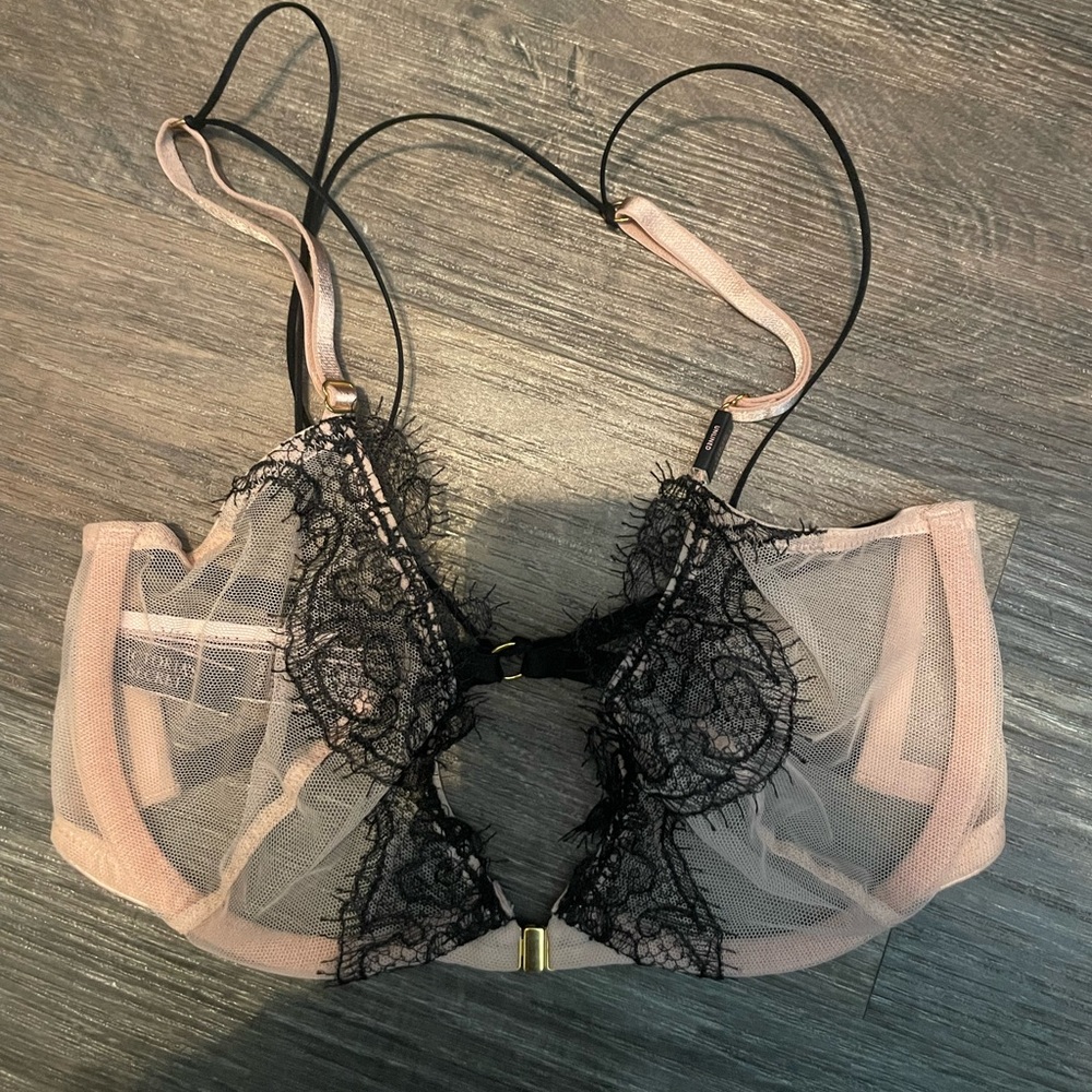 Victoria's Secret Very Sexy Black and Pink Sheer Lace Front Close Demi Bra 32D